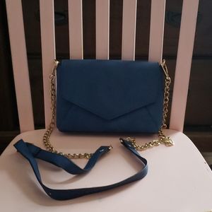 Urban expression crossbody